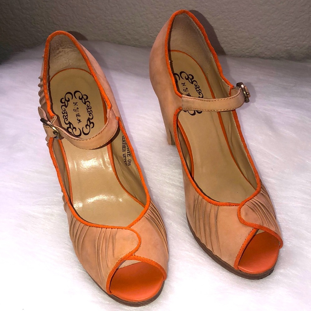 Retro Open-Toe Suede Shoes